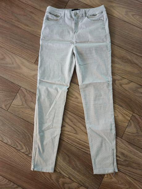 Elasticke sivobiele nohavice, mohito,38