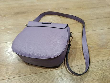 Kabelka crossbody lila fialová, 