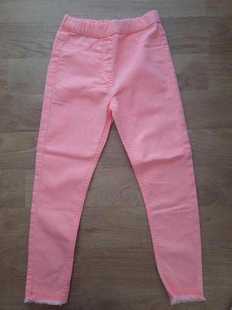 Nohavice na leto 7 rokov, 128