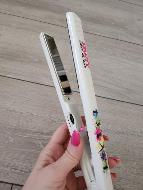 Party žehlička na vlasy, 