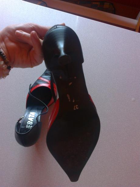 Kožené čierno-červené topánky, 37