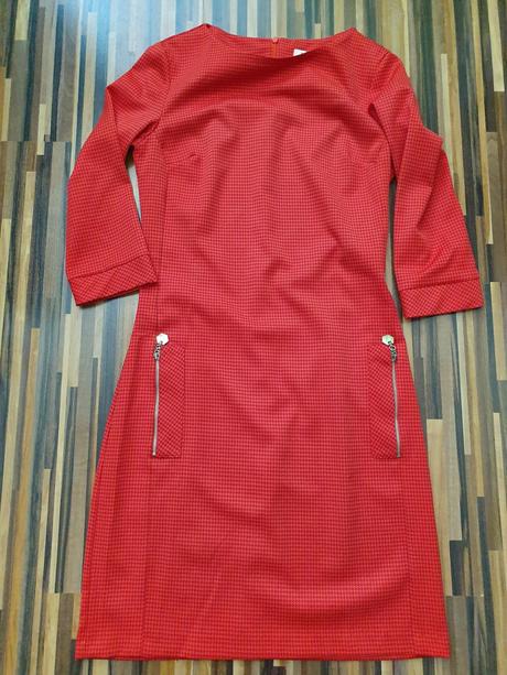 Elegantné šaty, 36