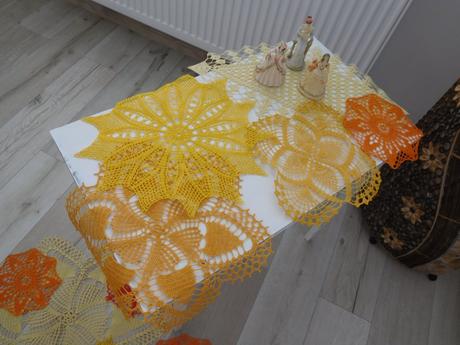 Háčkované oranžové dečky, 