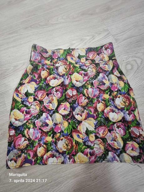 Kvetovana sukna zara, zara,m