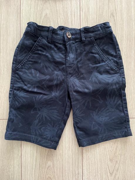 Elegantne nohavice, c&a,122