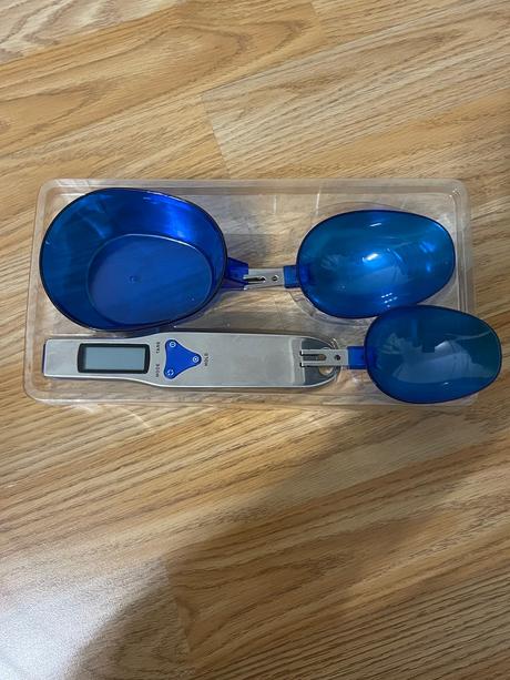 Digitalna lyzica na vazenie berolio, 