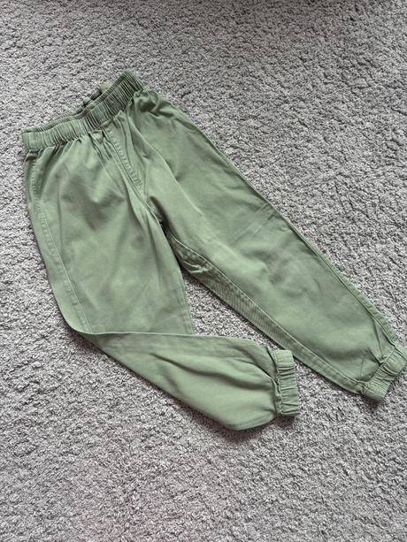 Keprové nohavice h&m 122, h&m,122