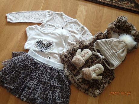 Tigríkový komplet na cca 3 roky, next,98