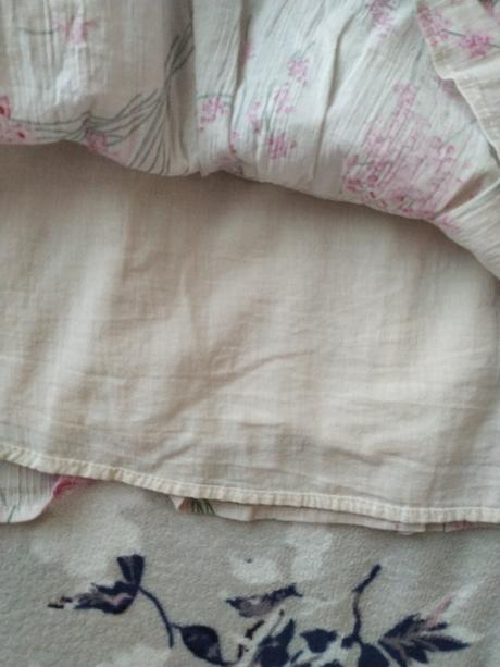 Krásne kvetinové šaty zn.reserved, reserved,38