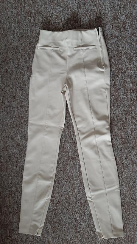 Koženkove kremove, bezove nohavice, zara,xs