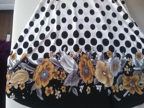 Dámske šaty  veľkosť  m, m