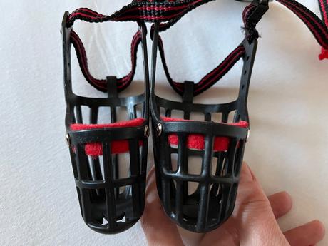 Vel. 1 a 2 - kosik / nahubok pre psa,