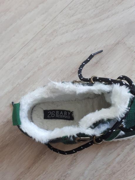 Teplucke tenisky, reserved,26