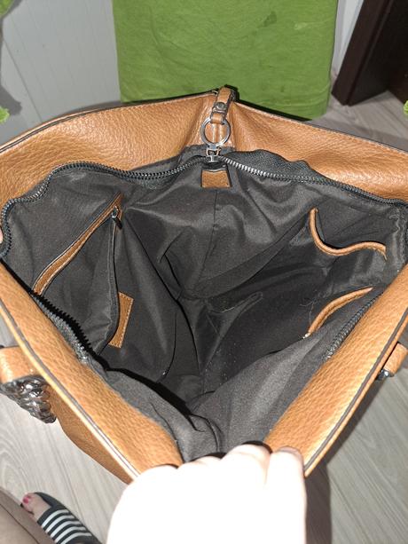 Velka kabelka bata, baťa