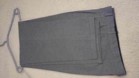 Znač. šedý 3komplet + nohavice, 46