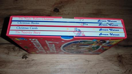 Vianočné knihy v boxe top stav,