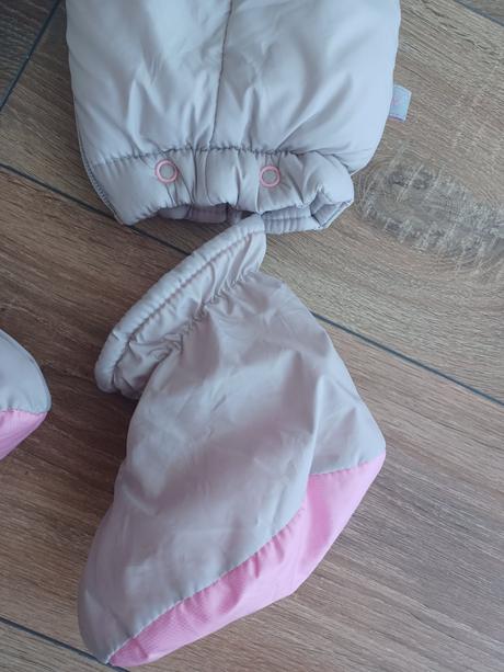 Overal na zimu pre dievčatko, 74