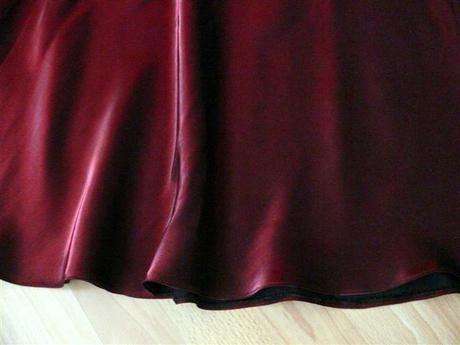 Nádherné slávnostné šaty so šálom - bordové, 36