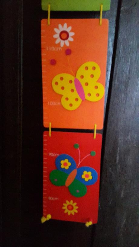 Meter na zavesenie dreveny, 