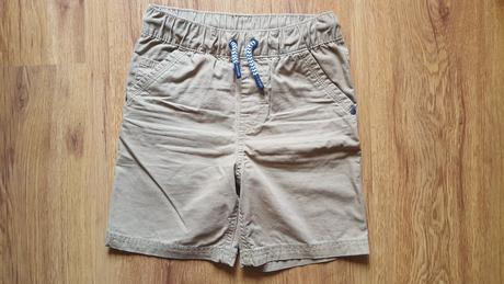 Chlapcenske sortky zn.f&f velkost 6-7 r., f&f,122