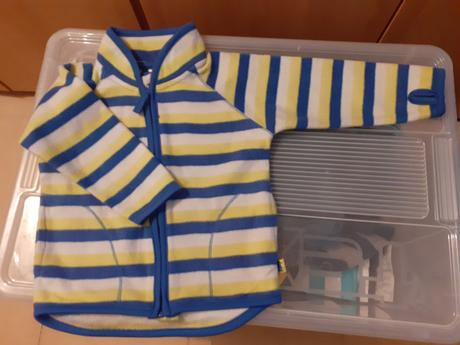 3 mikiny a 4 tričká  (2-3 roky), 86–98