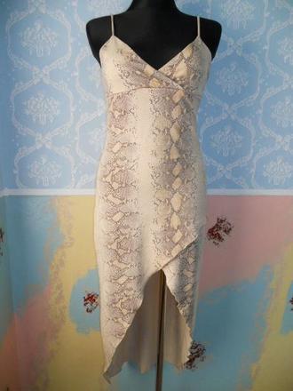 Šaty vzor hadia koža, m