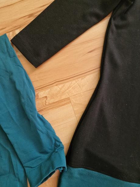 Tezenis šaty a pančuchy veľ. s, tezenis,s