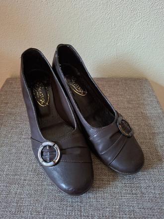 Hnedé kožené lodičky (veľkosť 36), 36