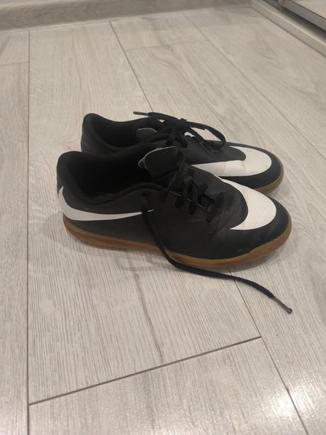 Halovky, nike,35