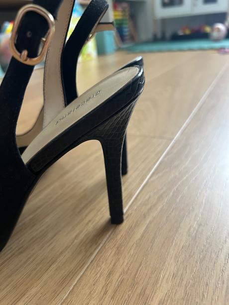 Čierne lodičky, graceland,39