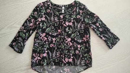 Kvetinová blúzka, 38