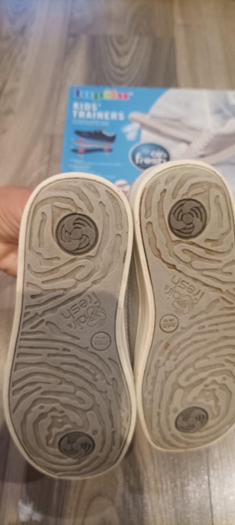 Tenisky 28, lupilu,28