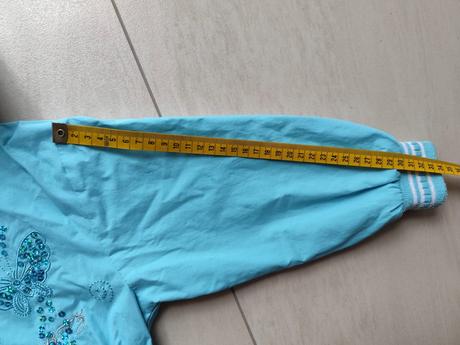 Predám dievčenský kabátik, 