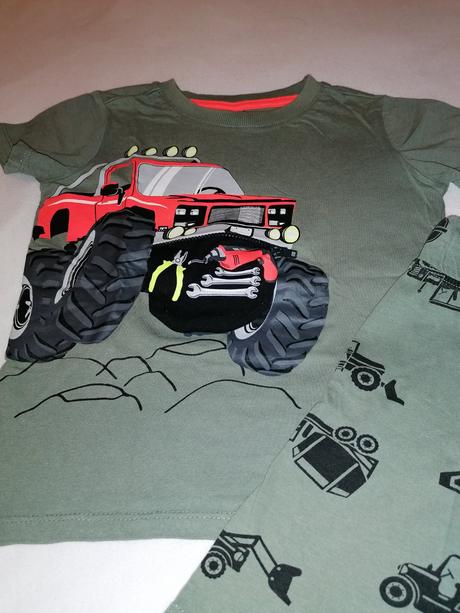 Komplet - tričko+šortky, 110