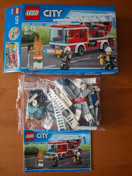 Požiarne hasičské auto lego 60107,