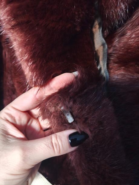 Pravy norkovy kozuch, l