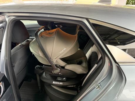 Nuna arra next 2024 autosedačka + základna, nuna