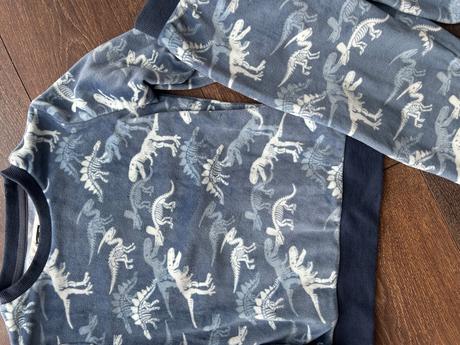 Pyžamo dinosaury, f&f,116