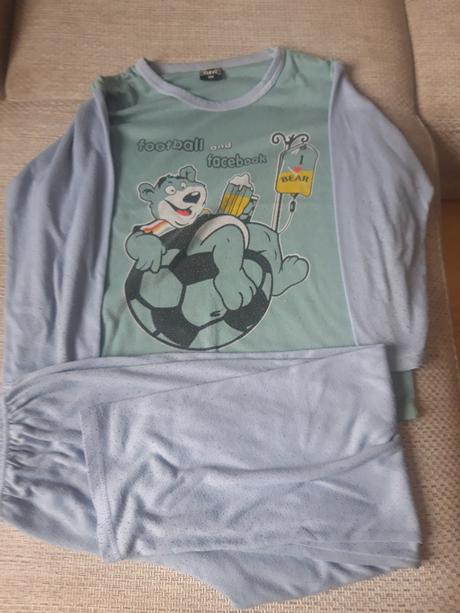 Chlapčenské pyžamo, 158