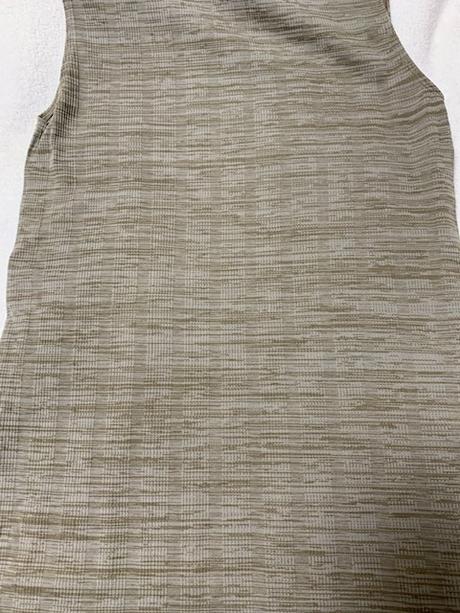 Úzke elastické dlhšie šaty bez rukávov golden lady, m