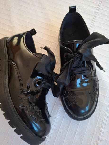 Lakovky, reserved,35