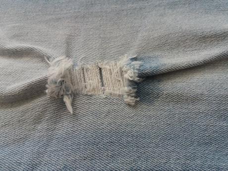 Bledomodre rifle, gate,40