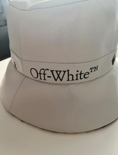 Klobúk off white,