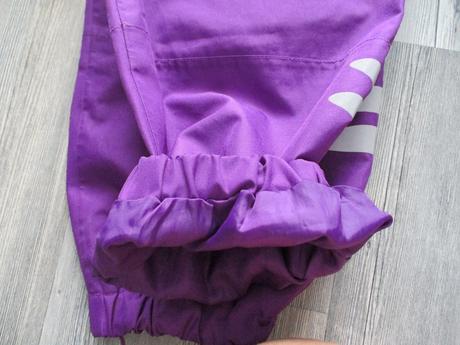 Nohavice do dažďa, 122