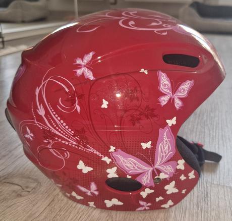 Lyžiarska prilba, s