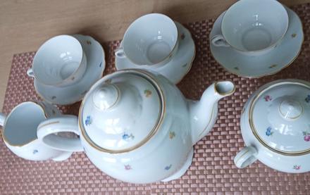 Predám starožitnú čajovú súpravu., 