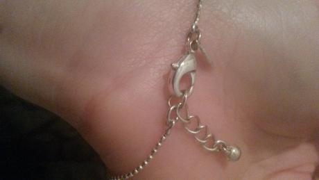 Zaujímavý šperk, avon