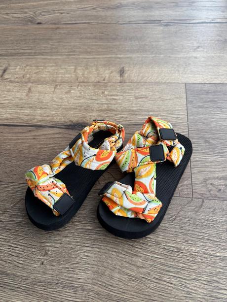 Sandálky, reserved,29