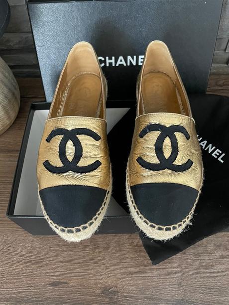 Chanel, 35