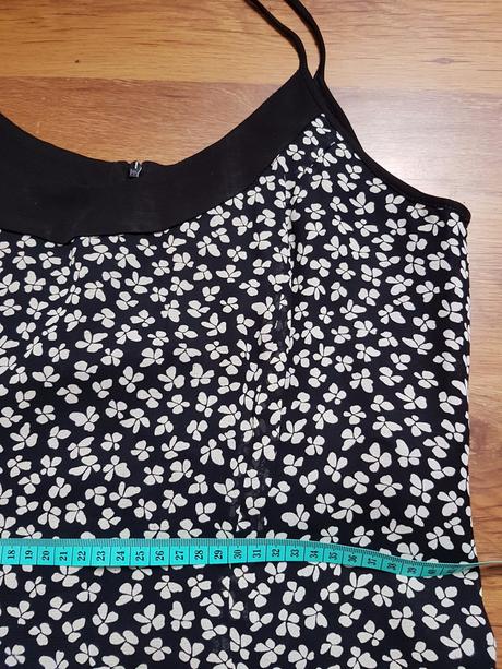 Čierno biele šaty vzadu na zips vel.m/l, 40